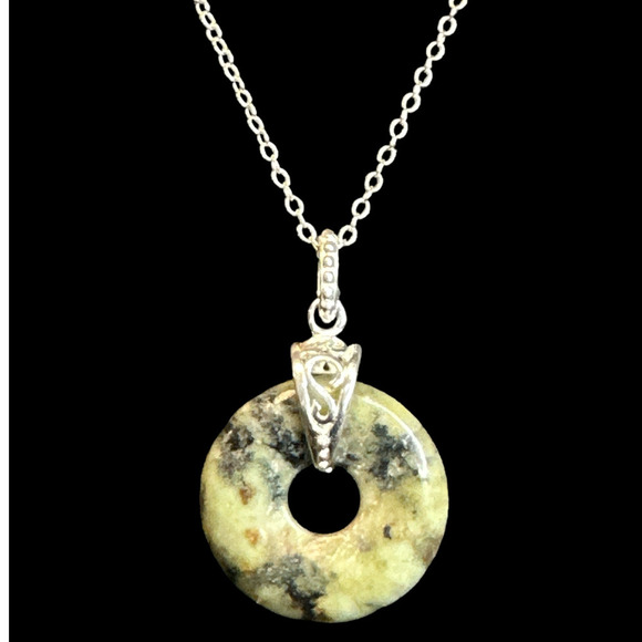 Sterling Green Open Round Stone Pendant Necklace - Picture 1 of 7